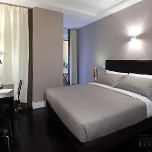 לינה וארוחת בוקר Regola, רומא